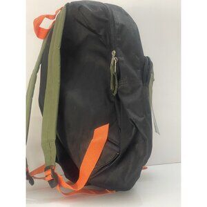 TrailMaker Equipment Youth Zippered Backpack Green & Black New With Tags School